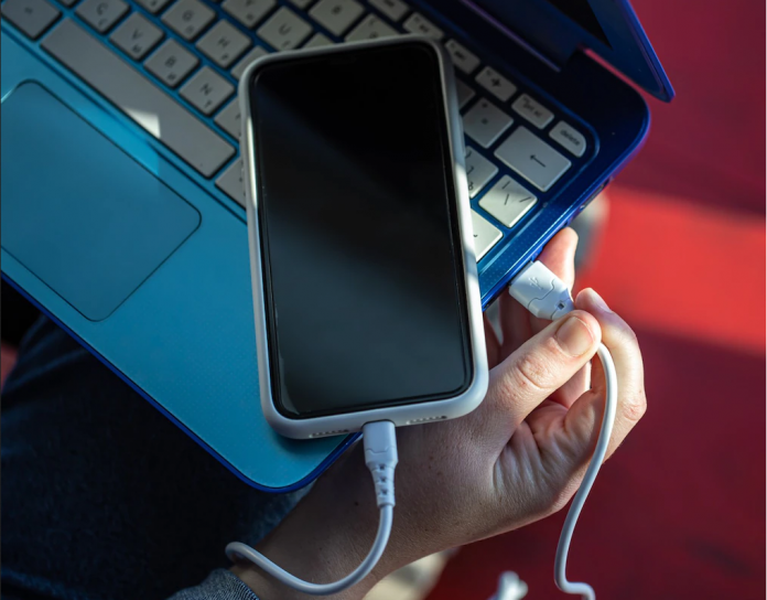 Recharger son PC portable sans chargeur Le Blog de Kiatoo